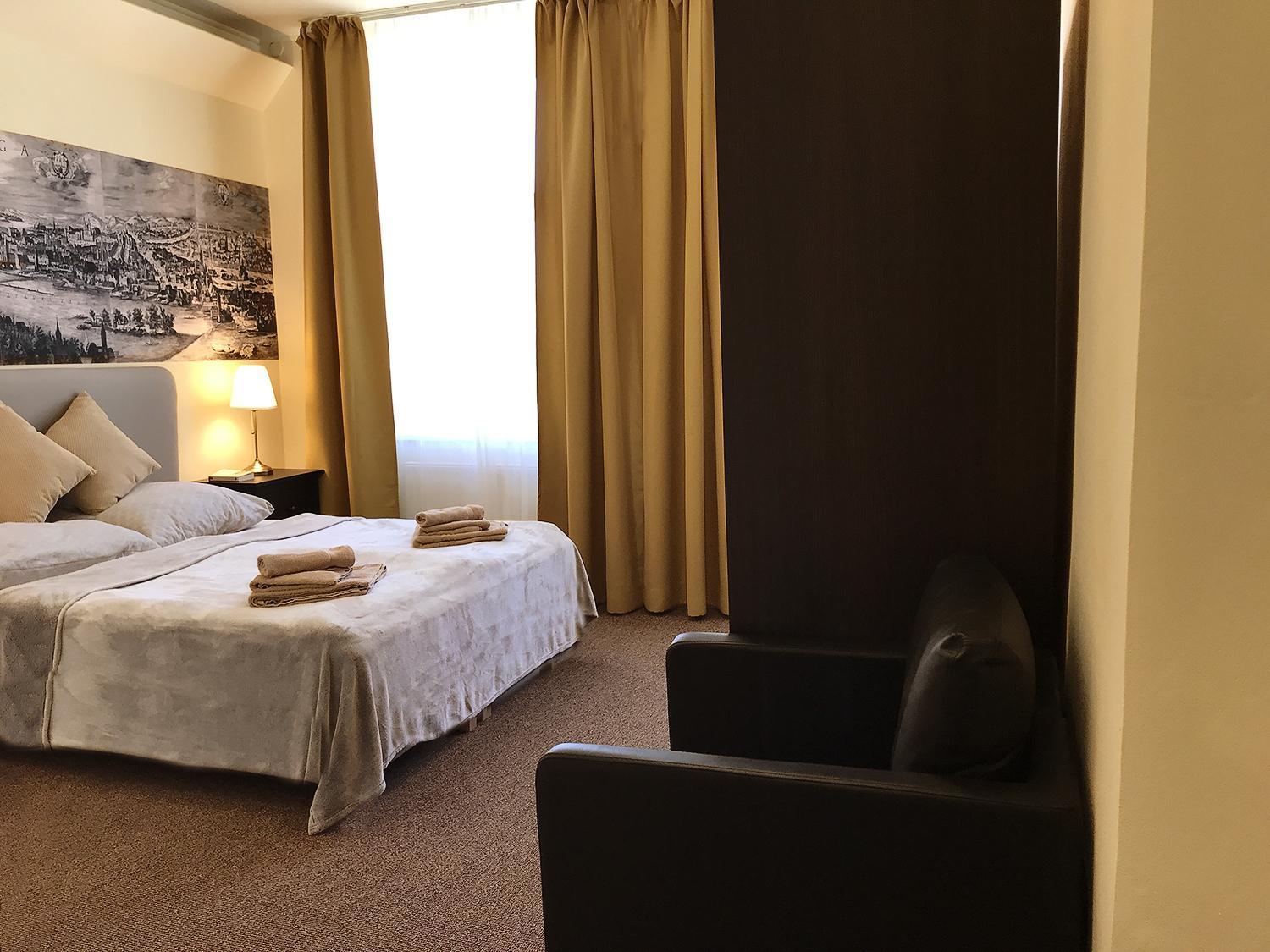 Light Rooms Prague Room photo
